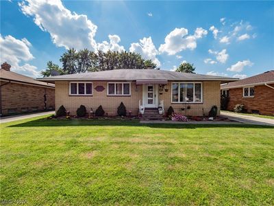 6884 Lalemant Dr, Parma, OH, 44129