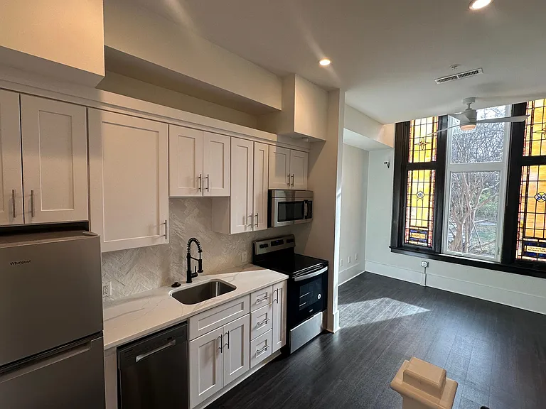 1017 Parkwood Ave #14 — Photo 9