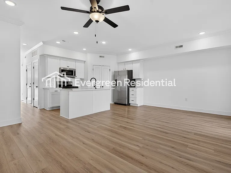 7044 NW 82nd St — Photo 23