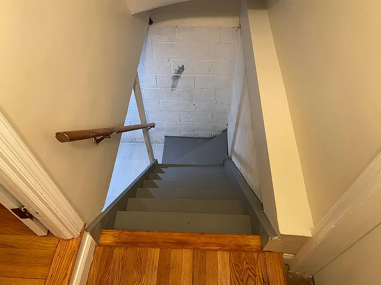 211 Hillside Ave — Photo 13