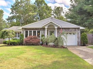 37 Jordan Dr, Toms River, NJ
