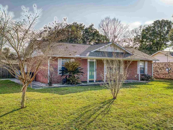 4787 Patriot Dr, Pace, FL 32571