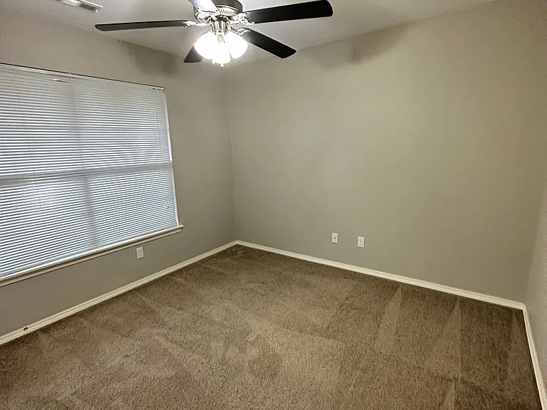 2900 SW Amberwood Ave #2 — Photo 12