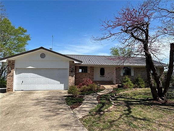 2nd image of 7239 Orchard Point