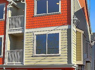 12050C 33rd Ave NE, Seattle, WA 98125