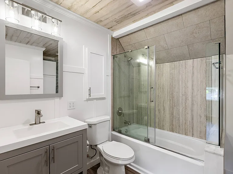 6844 N Ottawa Ave #2 — Photo 8