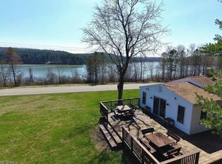 7044 Forest Rd SW, Dellroy, OH 44620