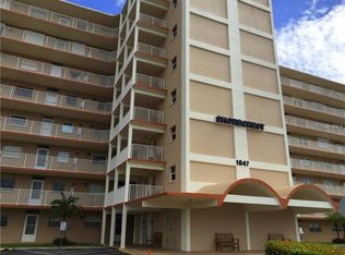 1847 Shore Dr S APT 103, South Pasadena, FL 33707