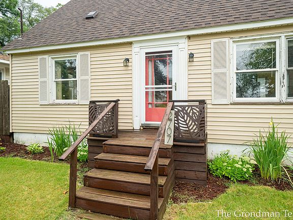4th image of 2707 Charlesgate Ave SW