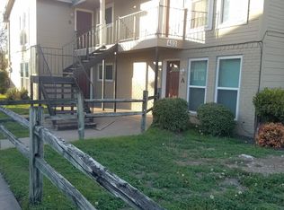 403 N 7th St APT D, Midlothian, TX 76065