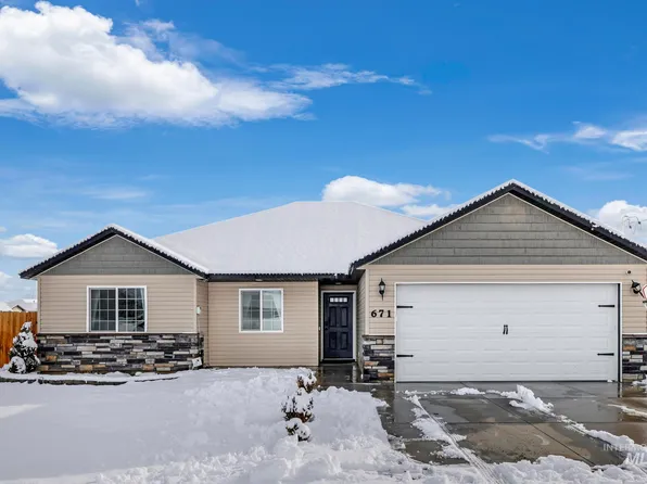 671 N Lewiston St, Wendell, ID 83355