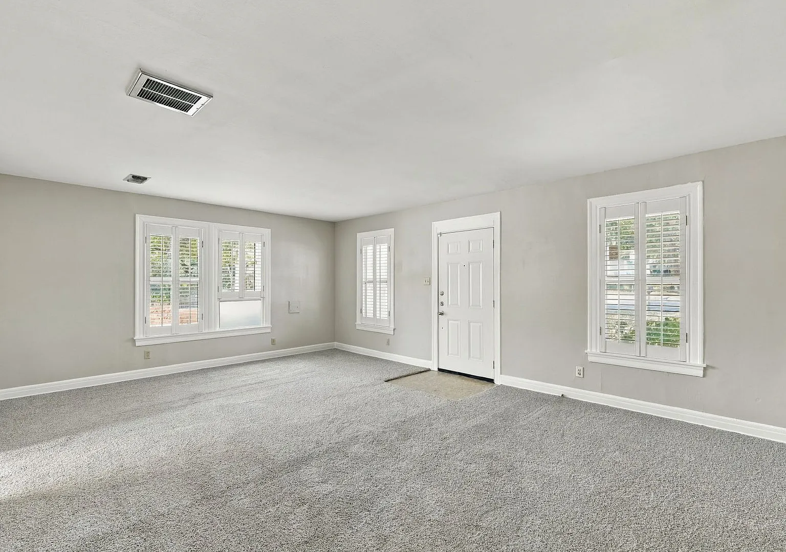 2303 Kinney Road — Photo 2