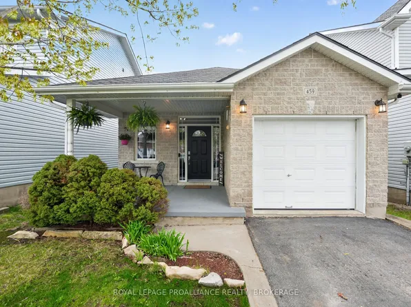 459 Maureen St, Kingston, ON K7K 7M1