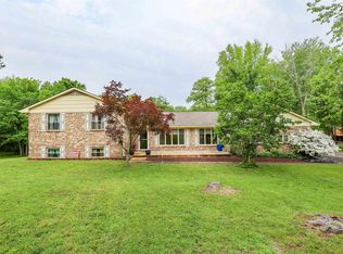 151 Mark Dr, Paducah, KY 42001