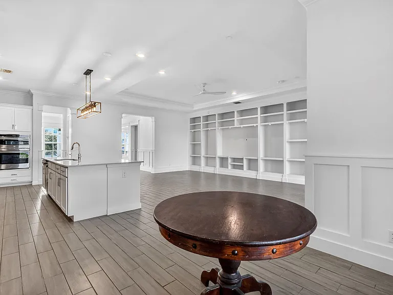 799 Hookline Cir — Photo 35