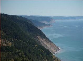 1104 Blueridge Rd, Whitethorn, CA 95589