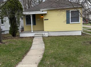 20202 Washtenaw St, Harper Woods, MI