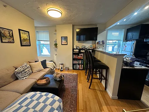 35 N Margin St #8 Photo 1