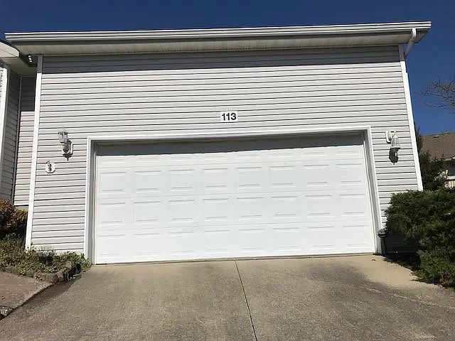 113 Olympic Ct — Photo 2