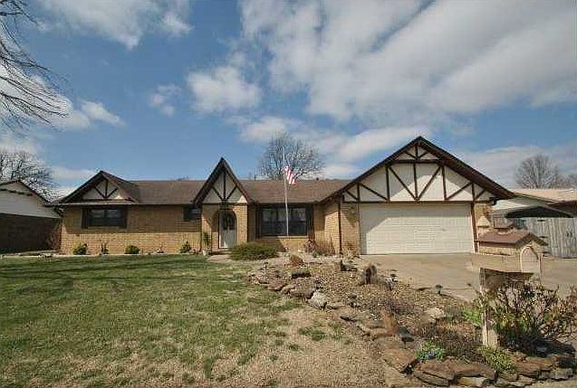 1st image of 510 Driftwood Ln