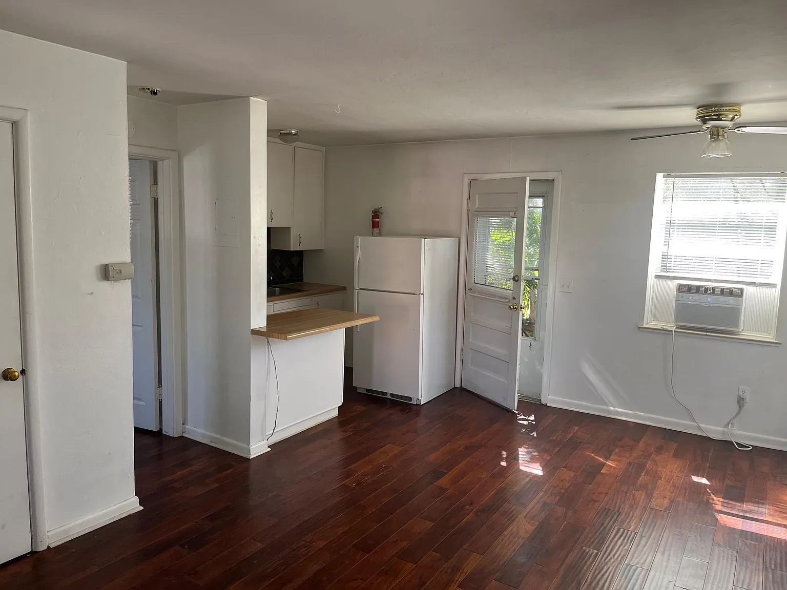 1 bed, 600 sqft, $1,000 — Photo 2