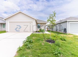 208 Skyfire St, Hutto, TX 78634