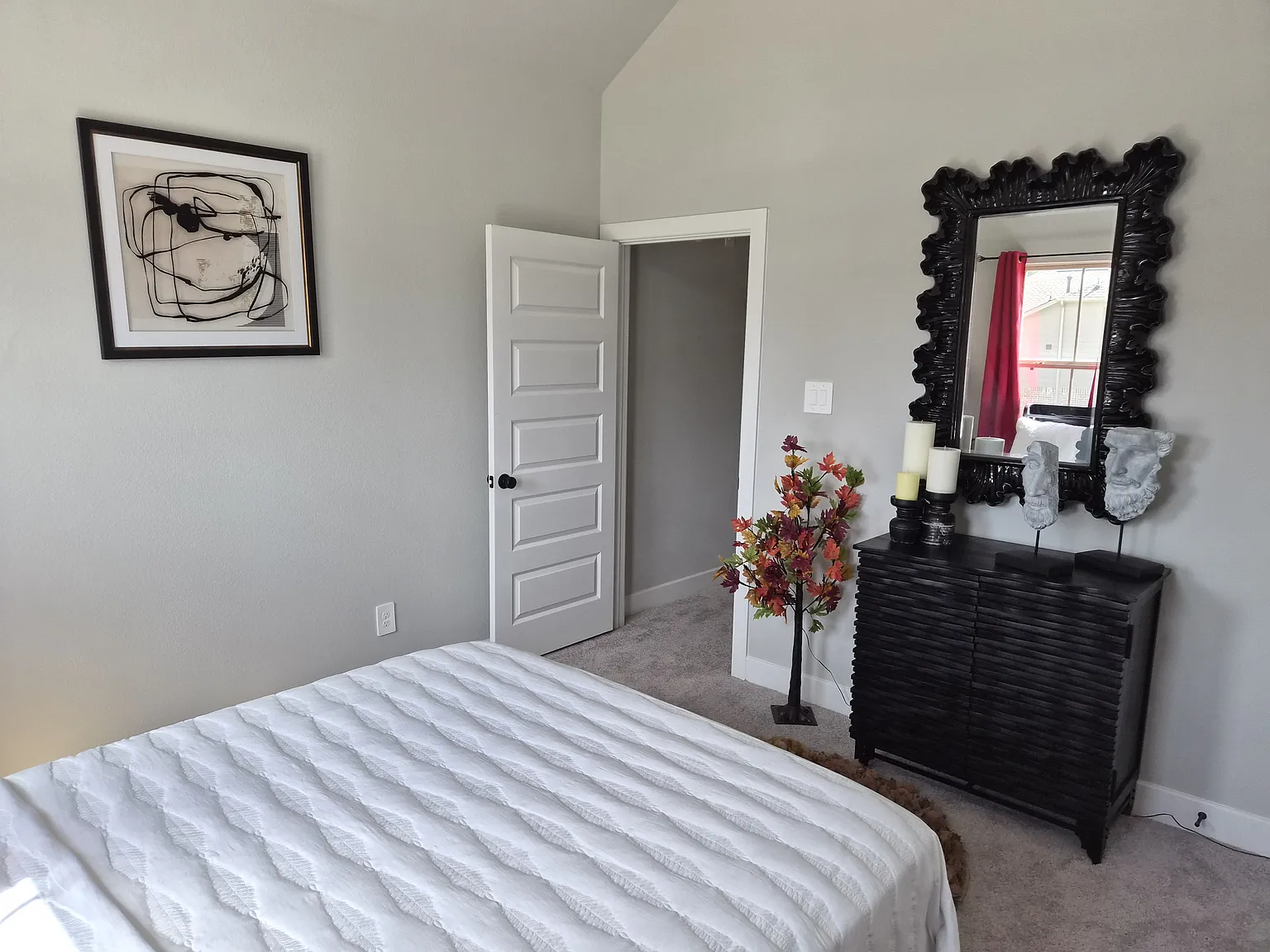 3 bed, 3420 sqft, $1,450 — Photo 3