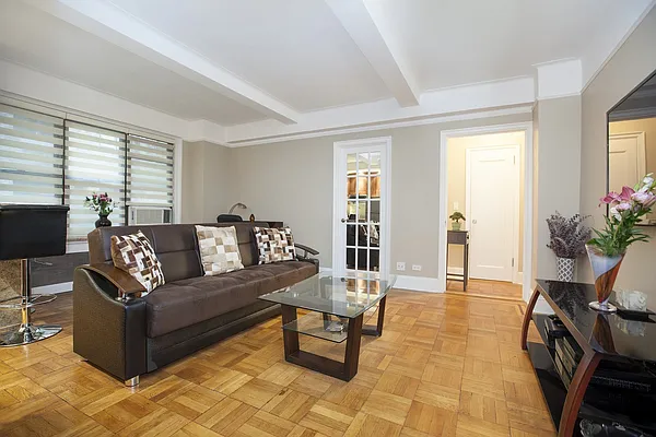Sold by LG Fairmont Group | media 1