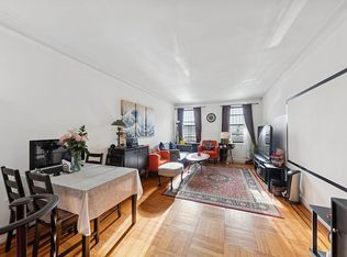 303 E 37th St APT 1F, New York, NY