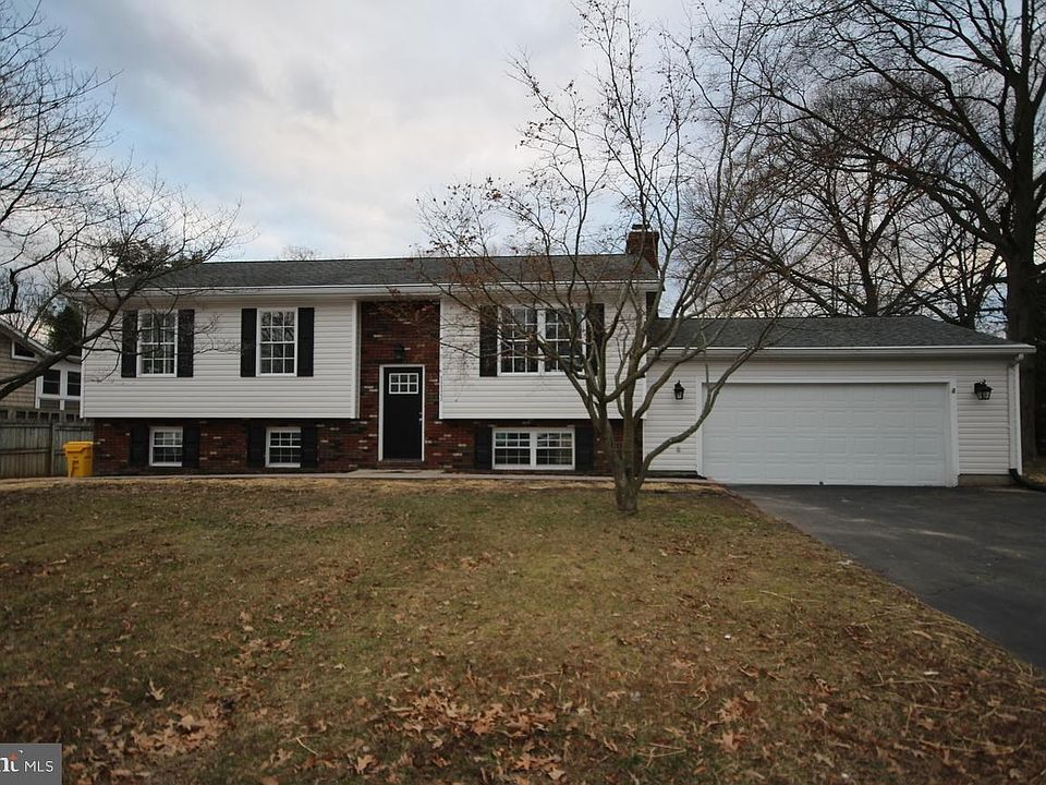 1st image of 111 Pineview Ave