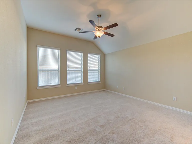 6519 Point Hollow Ln — Photo 37