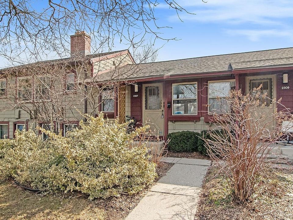 1st image of 2307 Fernwood Ave