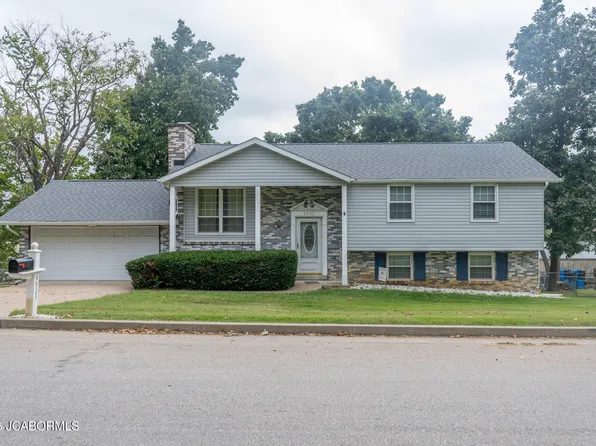 4923 Woodhaven Dr, Jefferson City, MO 65109