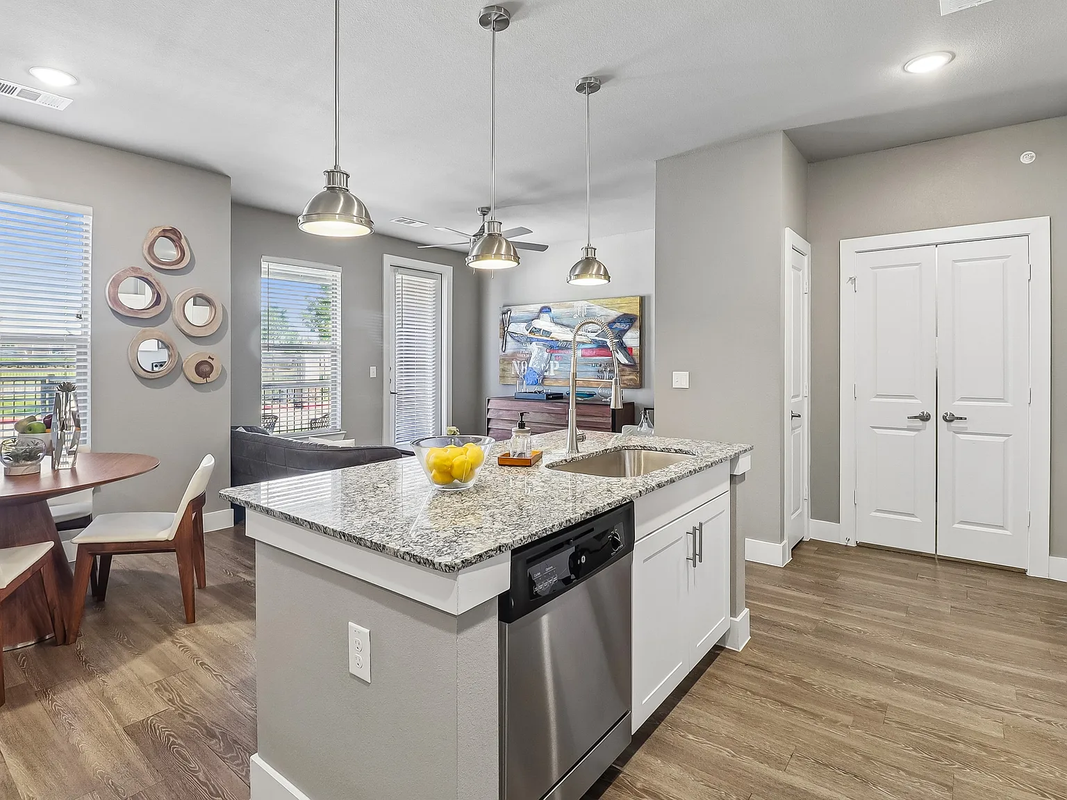 Park Place Apartments — Photo 2