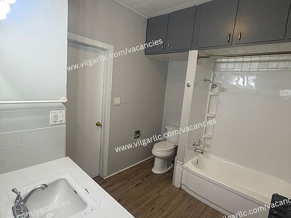 5th image of 1114 Pine St #1