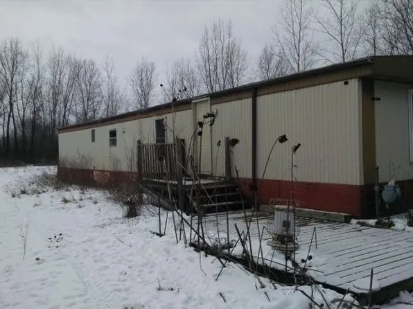 3157 N Huron Rd, Pinconning, MI 48650