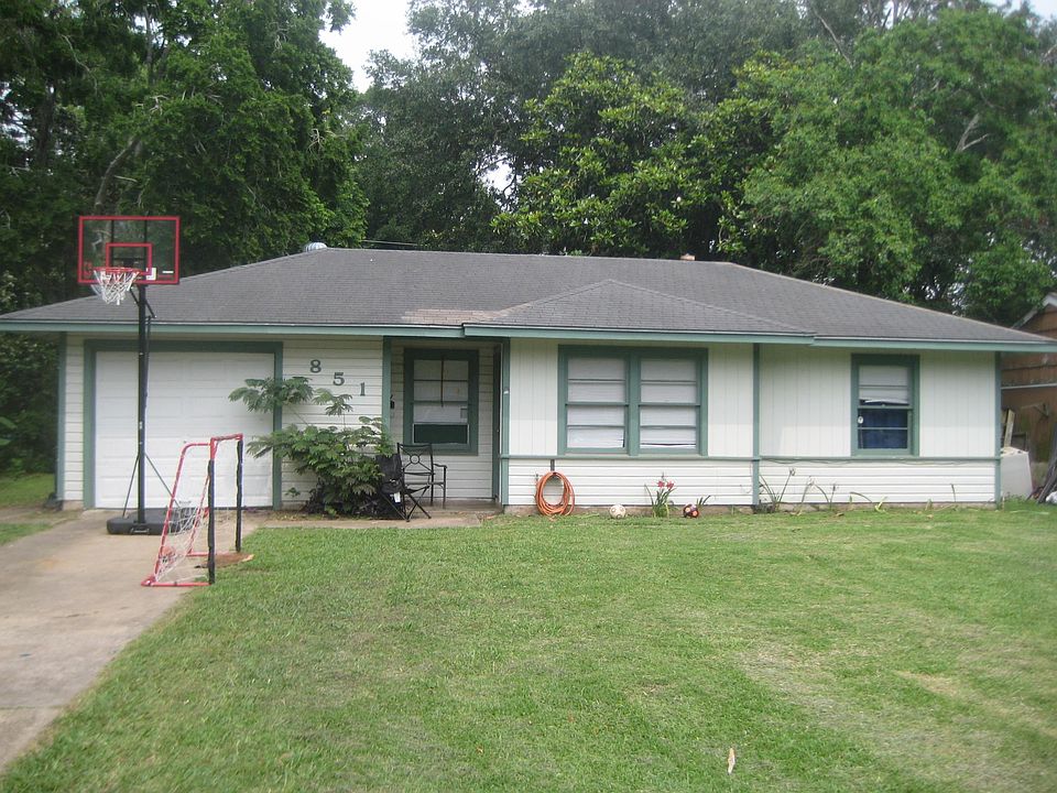 1st image of 851 Magnolia St
