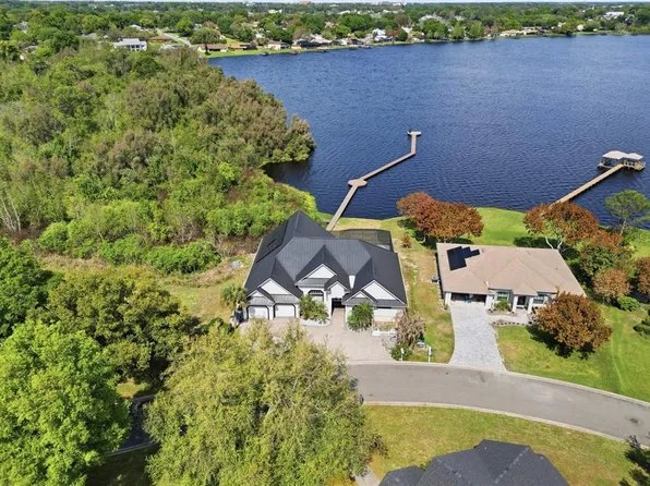 1028 S Lake Mariam Dr, Winter Haven, FL 33884