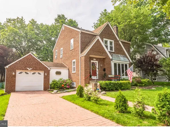 6718 Grant Ave, Pennsauken, NJ 08109