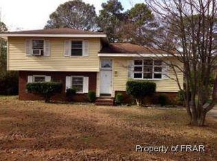1810 Inverness Dr, Fayetteville, NC 28304