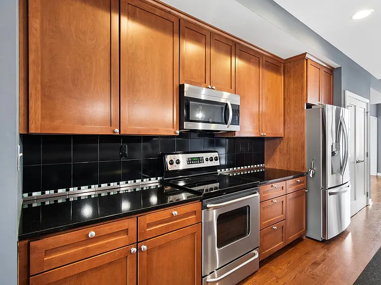 145 N High St #301 — Photo 9