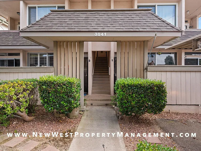 3841 Basilone St — Photo 4