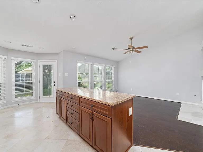 20822 Whitevine Way — Photo 22