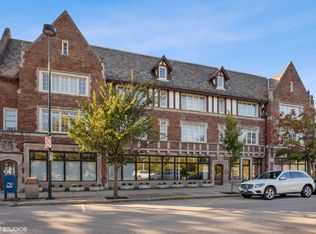 458 Winnetka Rd #208, Winnetka, IL 60093