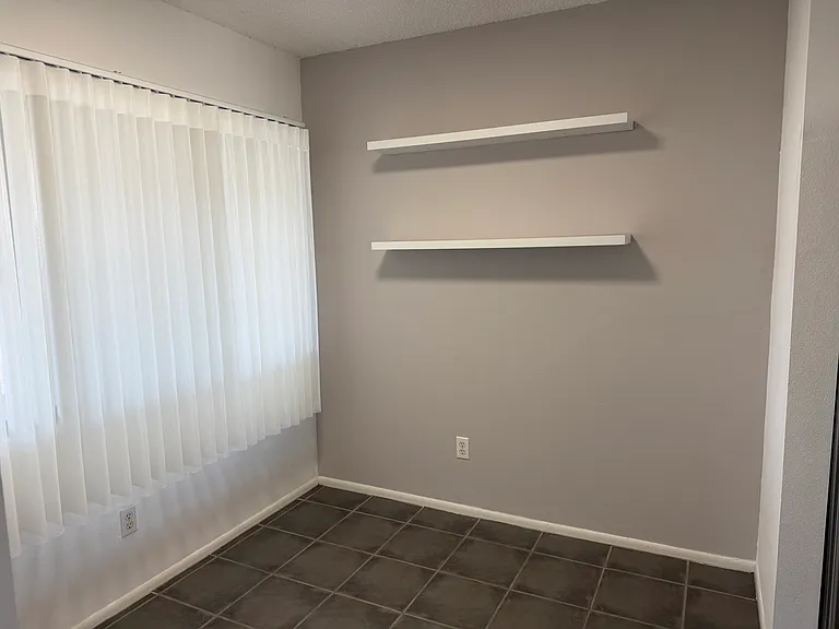 835 S Osprey Ave #411 — Photo 8