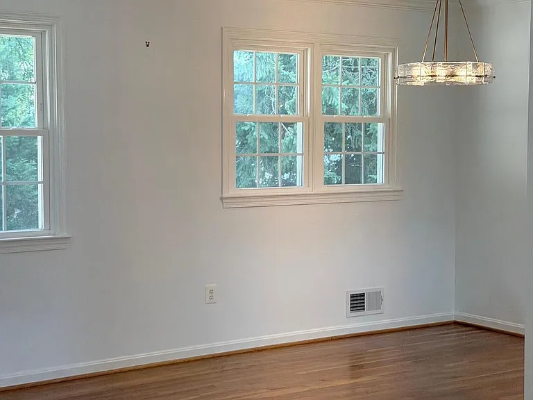 1329 Gresham Rd — Photo 15