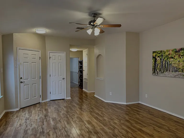 10303 Roseangel Ln — Photo 3
