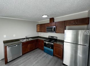 38 Old Fort Ct, Spring Lake, NC 28390