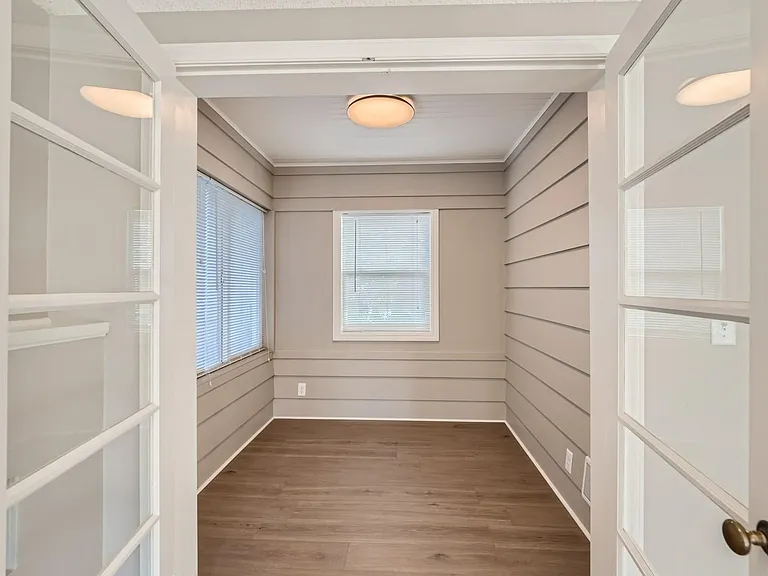 4141 California Ave SW #1/2 — Photo 7