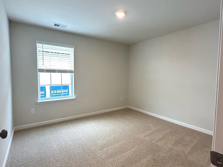124 Charing Cross Dr — Photo 19
